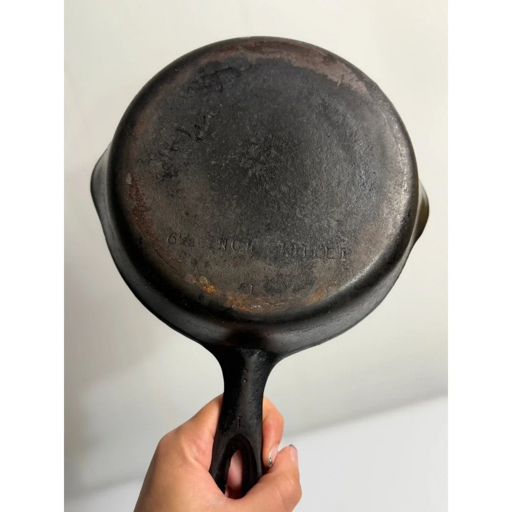 VTG Wagner Skillet #3 Black Cast Iron 6.5 Inch Frying Pan Kitchen Cookware Small